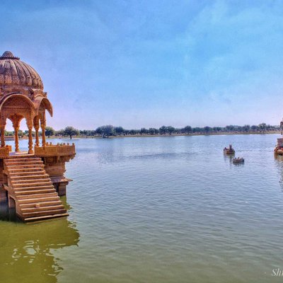 Gadisar Lake
