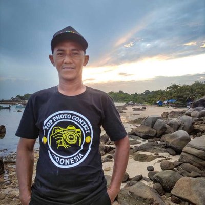 Pantai Laskar Pelangi