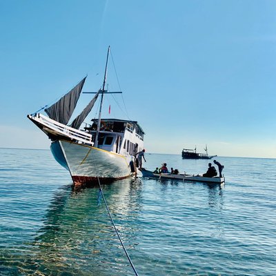 Kapal FX 72 - Maumere