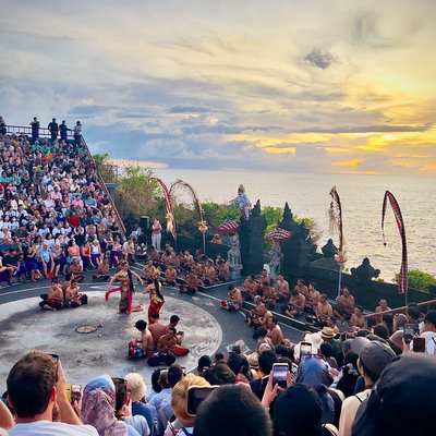 Pertunjukkan tari kecak