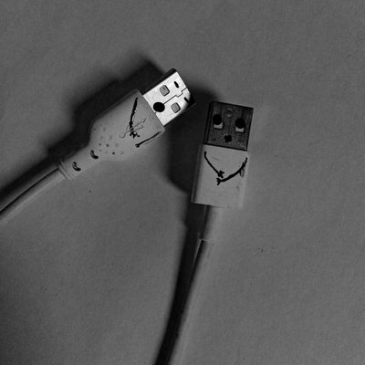 Hanya kabel USB
