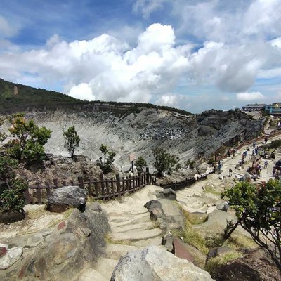 Gunung Tangkuban Perahu 