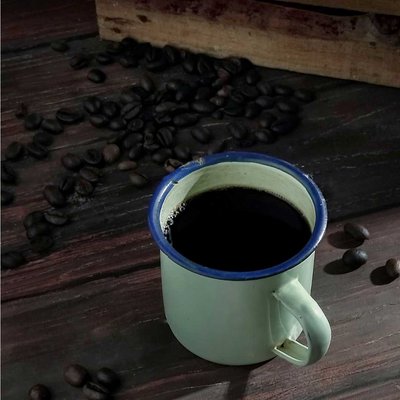 SECANGKIR KOPI