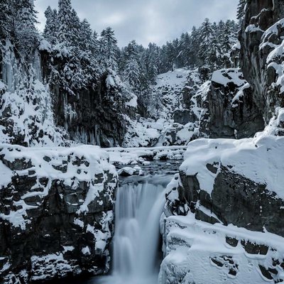 Aharbal waterfall 