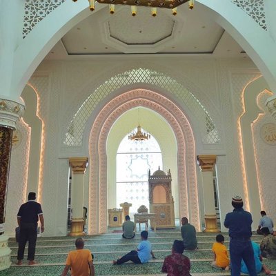 Mihrab Mesjid Al Hakim