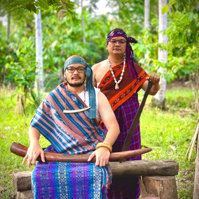 TENUN IKAT FLORES