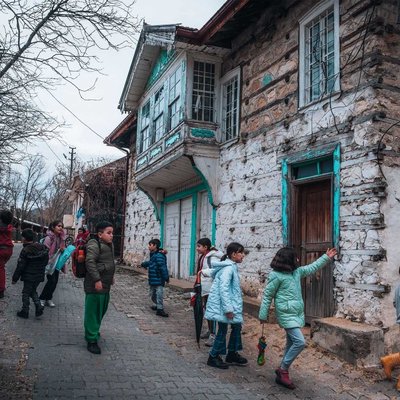 Düğmeli Evler