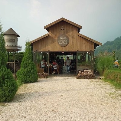 Ruang Makan Rustic Market