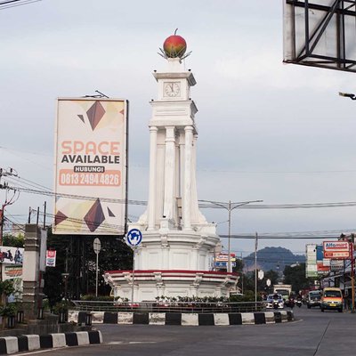 Tugu Gedong Gincu 