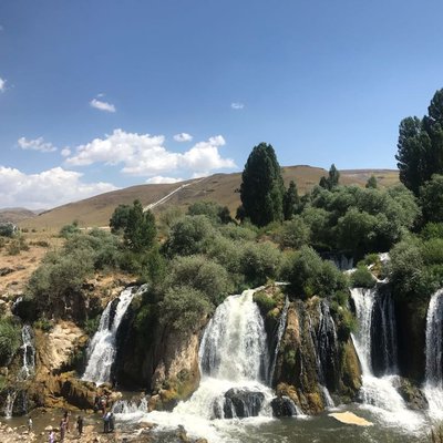 Van Muradiye Şelalesi / Van Muradiye Waterfall
