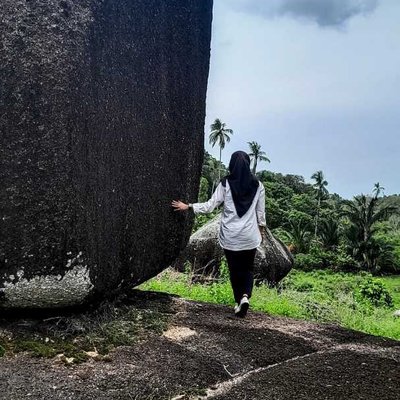 big stone
