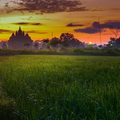 Sunrise Candi Plaosan