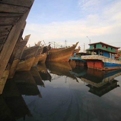 Pantai Kejawanan Cirebon