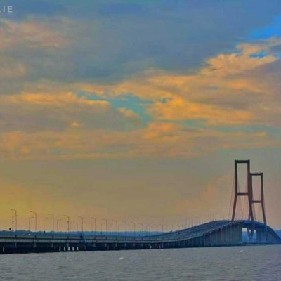 Jembatan Suramadu