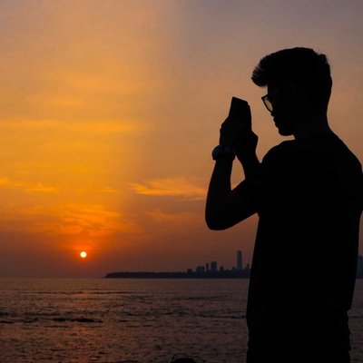 SILHOUETTE 