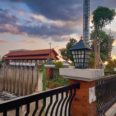 Pintu Air Demangan