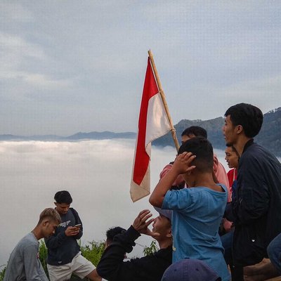 Lautan Awan Bukit Banda