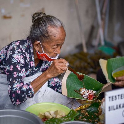 Lopis mbah Satinem 