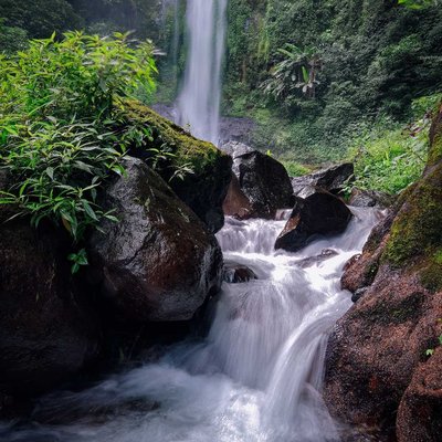 curug lawe secepit nuansa gemericik air di lereng ungaran