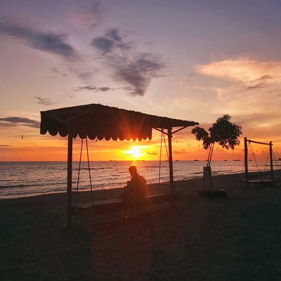 Pantai hayalan Salubomba
