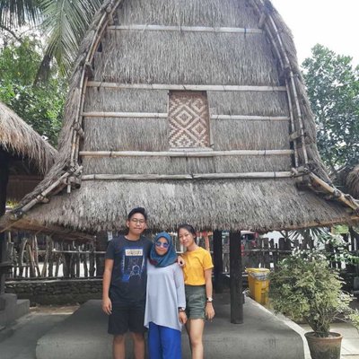 Sade, Lombok Tengah

