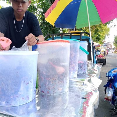pedagang kurma 