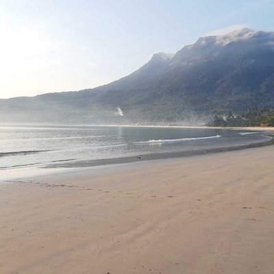 Pantai Teluk Selahang.