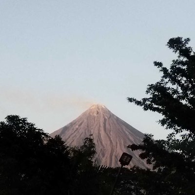 Mayon Volcano 🌇