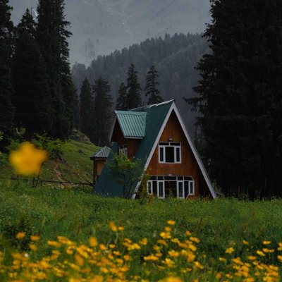 beautiful Hut at aharbal kulgam Kashmir 