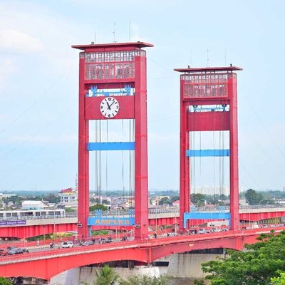 Jembatan Ampera dan LRT