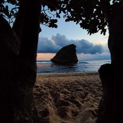 pantai ngudel