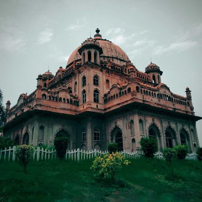 SAADAT ALI KHAN TOMB 