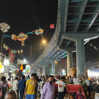 mumbai kandivali east - west skywalk bridge
