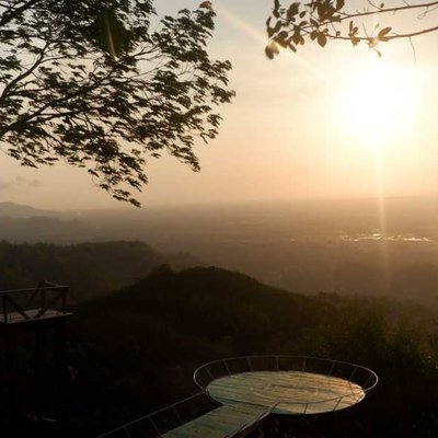 Sunset watugoyang mangunan