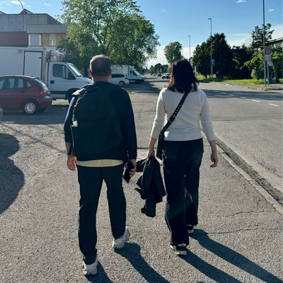 Saliendo