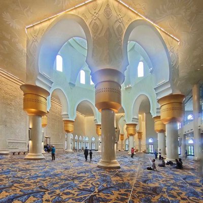 MASJID SHEIKH ZAYED 