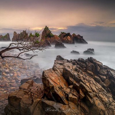 Pantai Gigi Hiu Lampung