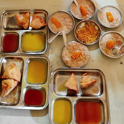SAMOSA WITH CHATANI
