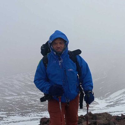 subiendo el Nevado San Rafael