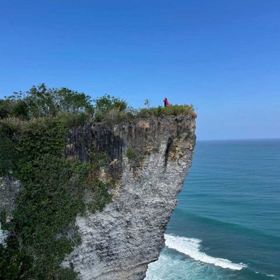 karang Boma cliff