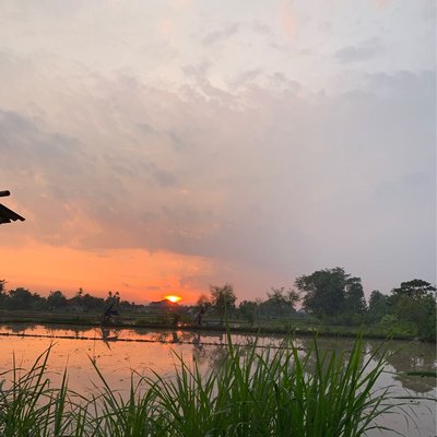 Sunset by Me 😍 Seneng bgt kalau lihat matahari terbenam gini 🥰