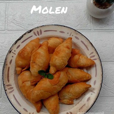 PISANG MOLEN