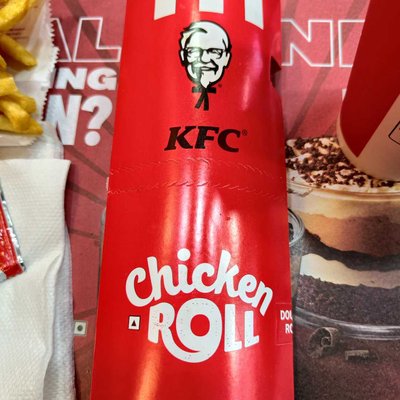 KFC special Chicken roll 🥐