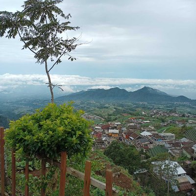 Bukit Atas Awan, Dusun Butuh, Magelang