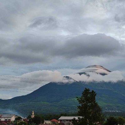 awan di gunung sindoro