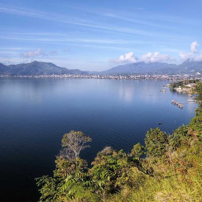 Danau Laut Tawar