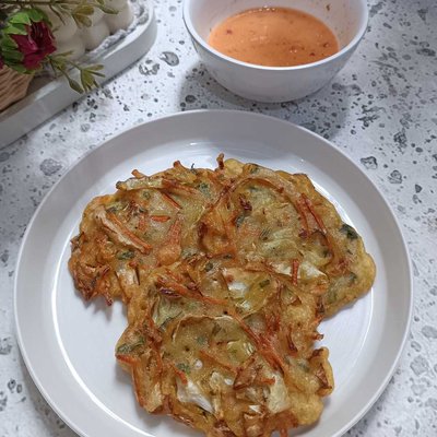cemilan bakwan goreng