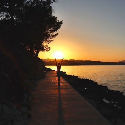 sea and sunset, what else do we need 