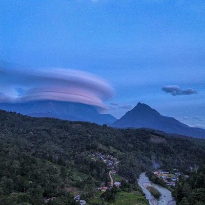 Mt Kinabalu and the Lenticular Cloud
