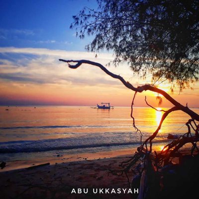 Matahari dan perahu
